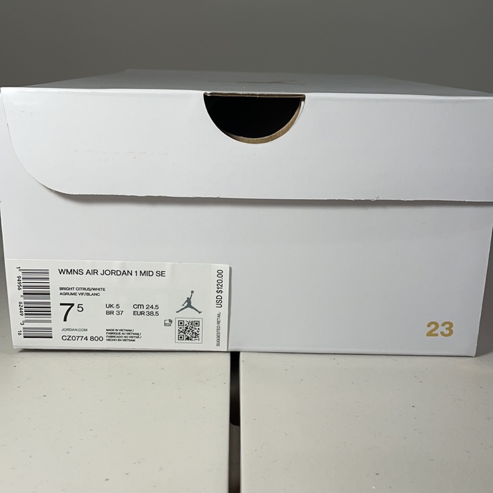 NEW Jordan 1 Mid Citrus Orange - Picture 9 of 9
